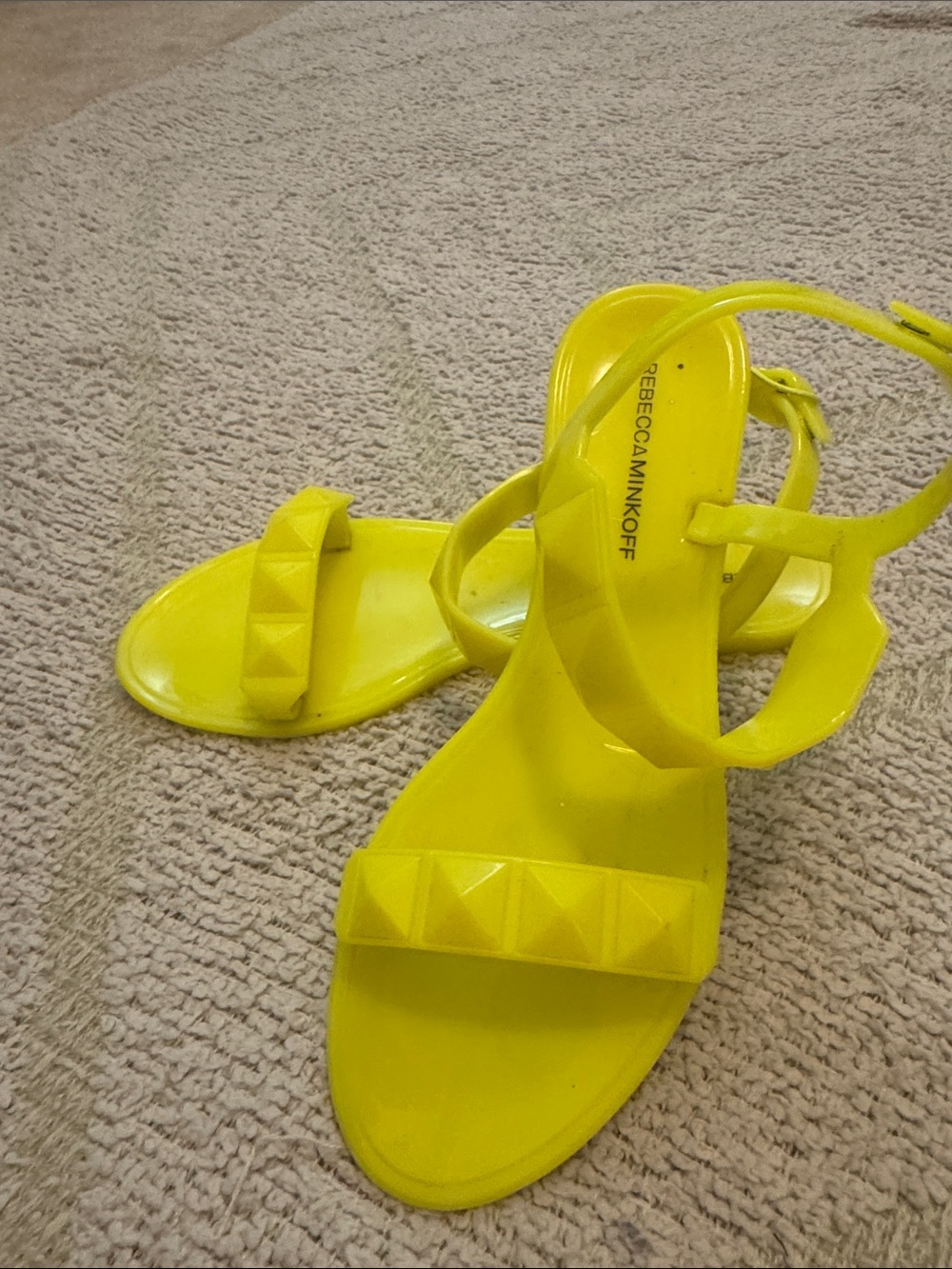 Rebecca Minkoff Jelly Sandals Studded Neon Yellow Size 38 7.5